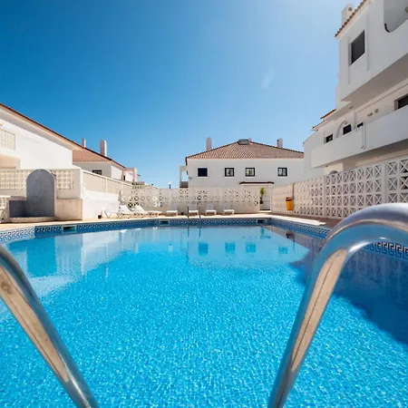 #035 2br Oura Village Pool & Prime Location *